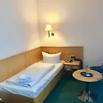 Berlin - Greenline Hotel 3*