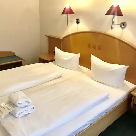 Berlin - Greenline 3* Цоссен