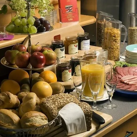 Berlin - Greenline Отель