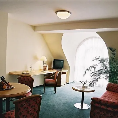 Отель Berlin - Greenline 3*